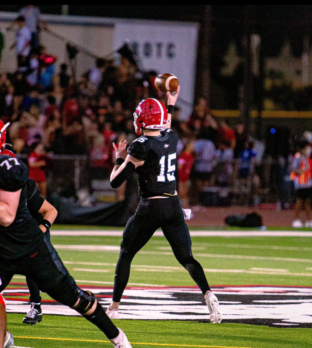 Quarterback Magazine tweet media