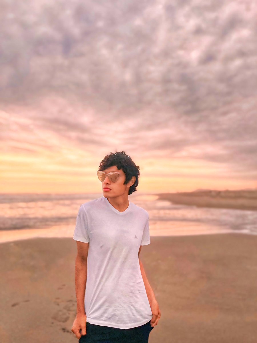 eddyferlopez's tweet photo. Sunset lover 😎 https://t.co/ls6fh0zcTF