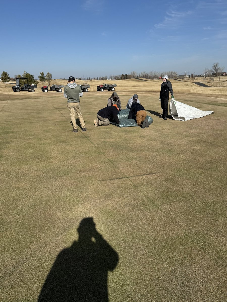 KwTurf's tweet photo. Covers are off and we’re ready for opening tomorrow. See everyone soon! https://t.co/Sj7d5ZkOhE