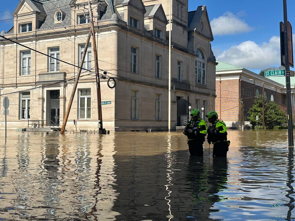 VATF1's tweet image. Over the last several days, our team has worked in coordination with local authorities to conduct searches in and around the flooded areas of central Kentucky.
@fema @ffxfirerescue