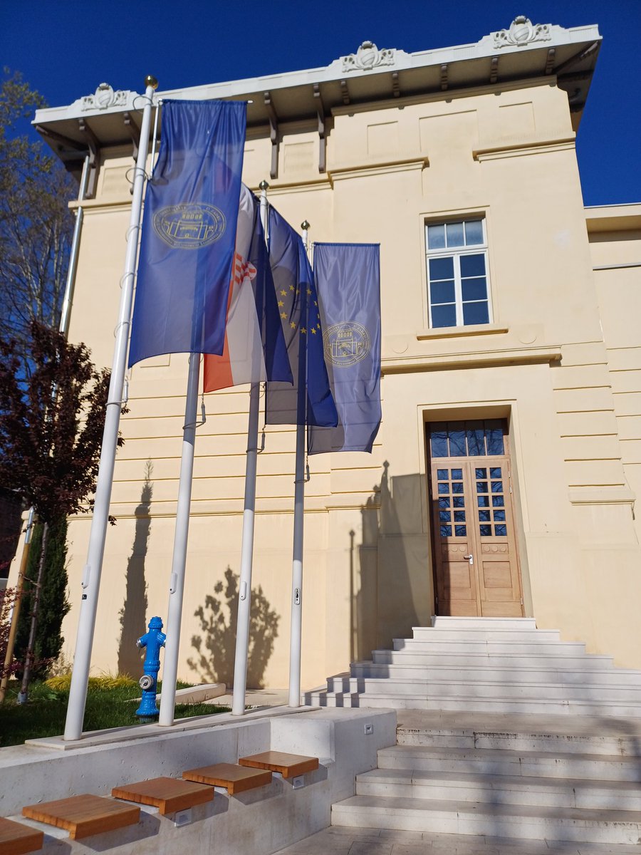 CalmastWIT's tweet photo. Best of luck to @ColaisteIosaef The Worm Academy representing @SETUIreland in University of Zadar Croatia 🇭🇷 for @EU_CONEXUS University to Schools International Final #ThinkSmartCreateGreen @SETU_President 🍀🇮🇪 https://t.co/rvqXYfrfYX