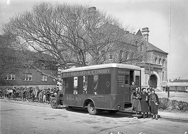 QPLNYC's tweet image. #NationalLibraryOutreachDay #NationalLibraryWeek 

instagram.com/queensmemory/p…