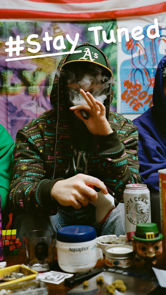 SMOKEDOPE2016's tweet photo. MERCH FRIDAY #LIMITED https://t.co/XnKEC7qbPt