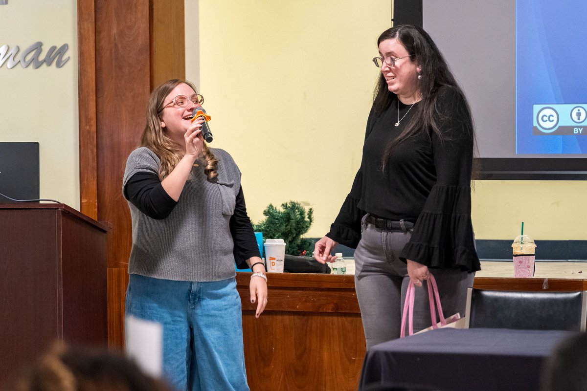 visionsvcb's tweet photo. Today, we celebrated our Vision Rehabilitation Therapists (VRTs) for their great work within the blindness community!
#SeeWhatIsPossible #VRTAppreciation #VisionRehabilitation #BeAVRT #Blindness #LowVision #Celebration #HealthyAging #OlderAdults https://t.co/aFEPmVbCGi