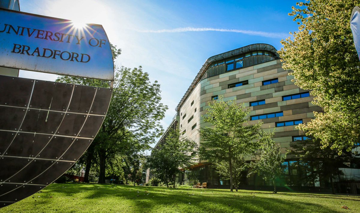 Trinity Institute of Education (@trinityteach) on Twitter photo ๐ Excited to be at the University of Bradford today talking to computing students about a career in teaching!
#ComputerScience #ICT #careeropportunities #teachertrainingcourse #ApplyNow #bradford <a href="/UniofBradford/">University of Bradford</a> <a href="/NatInstTeaching/">National Institute of Teaching</a> <a href="/getintoteaching/">Teaching</a> <a href="/CKTSHub/">Calderdale & Kirklees Teaching School Hub</a> <a href="/TheYorkshireRo2/">The Yorkshire Rose Teaching Partnership</a> ๐ป ๐ Excited to be at the University of Bradford today talking to computing students about a career in teaching!
#ComputerScience #ICT #careeropportunities #teachertrainingcourse #ApplyNow #bradford <a href="/UniofBradford/">University of Bradford</a> <a href="/NatInstTeaching/">National Institute of Teaching</a> <a href="/getintoteaching/">Teaching</a> <a href="/CKTSHub/">Calderdale & Kirklees Teaching School Hub</a> <a href="/TheYorkshireRo2/">The Yorkshire Rose Teaching Partnership</a> ๐ป