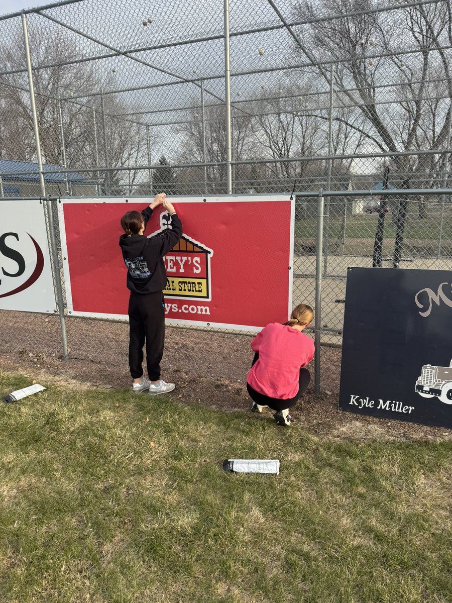 MmcruCaps's tweet photo. Great job with our service project! https://t.co/8dP4od7nnL