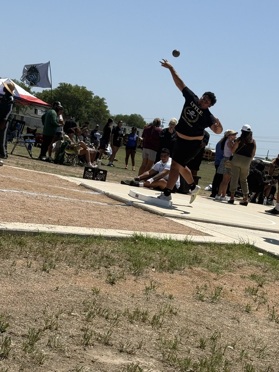 Lori Wilson🖤☠️💛 tweet media