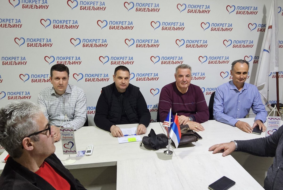 mica_med's tweet photo. #PokretZaBijeljinu #rejon 2,3,4✔️
Krećemo u realizaciju planiranih aktivnosti i nastavljamo borbu za bolju #Bijeljinu u punom kapacitetu! 

Ostajemo složni da nas niko ne porazi i bićemo hrabri da nas niko ne ponizi.  🇷🇸 https://t.co/ovR1vAsXls