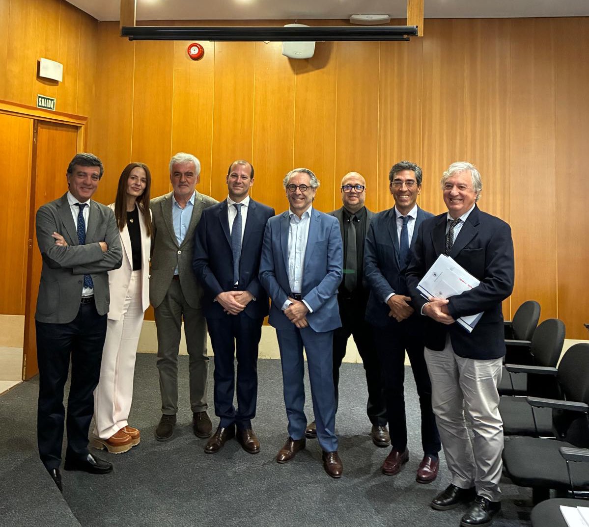 Almudena Castro Conde (@almucastro01) on Twitter photo Felicidades a <a href="/JavierdeJuan1/">Javier de Juan</a> por una brillante defensa de tesis.
Nuevo Doctor de la <a href="/unicomplutense/">Complutense</a>
Felicidades también a los directores <a href="/JuanFDelgado1/">Juan F Delgado</a> y Fernando Arribas.
Un honor haber formado parte del tribunal y compartir contigo y tu familia un día tan importante. Felicidades a <a href="/JavierdeJuan1/">Javier de Juan</a> por una brillante defensa de tesis.
Nuevo Doctor de la <a href="/unicomplutense/">Complutense</a>
Felicidades también a los directores <a href="/JuanFDelgado1/">Juan F Delgado</a> y Fernando Arribas.
Un honor haber formado parte del tribunal y compartir contigo y tu familia un día tan importante.