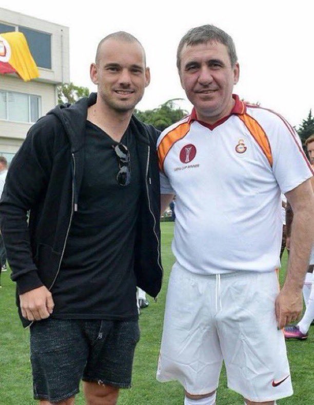 gicabey's tweet photo. Sizce Galatasaray tarihinin en iyi yabancı futbolcusu kim?

-Gheorghe Hagi
-Fernando Muslera 
-Victor Osimhen
-Mauro İcardi
-Wesley Sneijder
-Taffarel
-Mario Jardel https://t.co/3ZY4wiyaJR