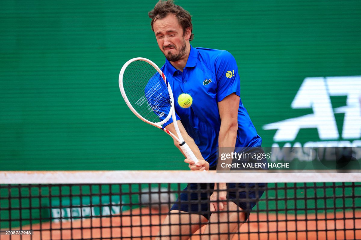 atp4me's tweet photo. A tennis player afraid of tennis balls 🤧 https://t.co/VlAqu5KsYR