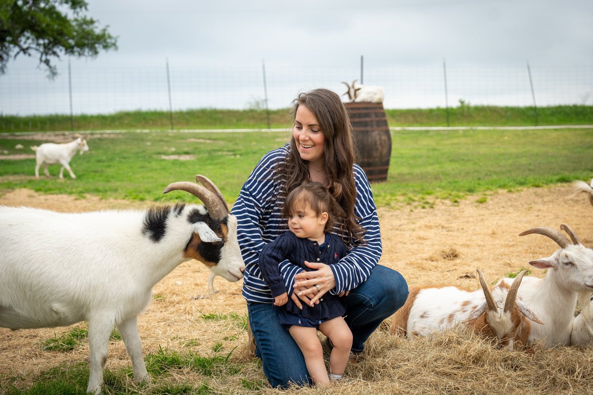 We hope to see you Easter Sunday! 

1:30pm -- Egg Hunt 
12:00 - 2:30 -- Easter Sunday Goat Photos