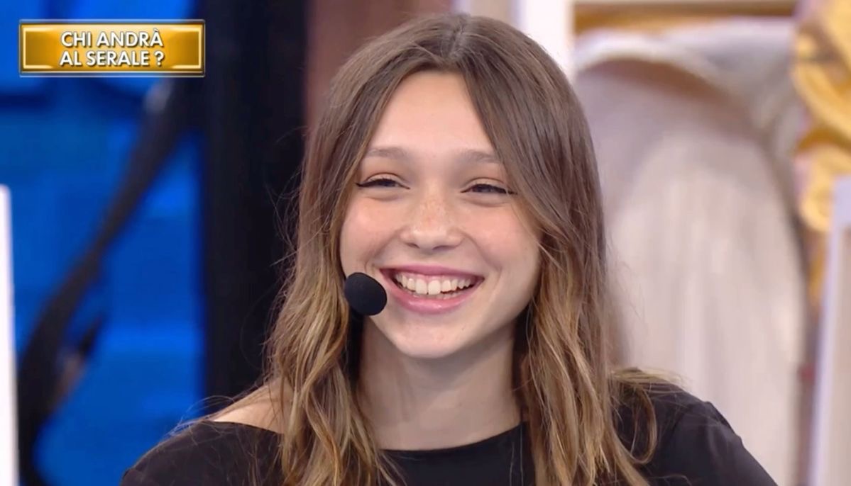 Loro sono le face card di amici23,  la coppia non coppia di sempre, i cuccioli e truffatori più rilevanti e i nostri antisocial prefe che non si fanno vedere mai insieme🤙🤙