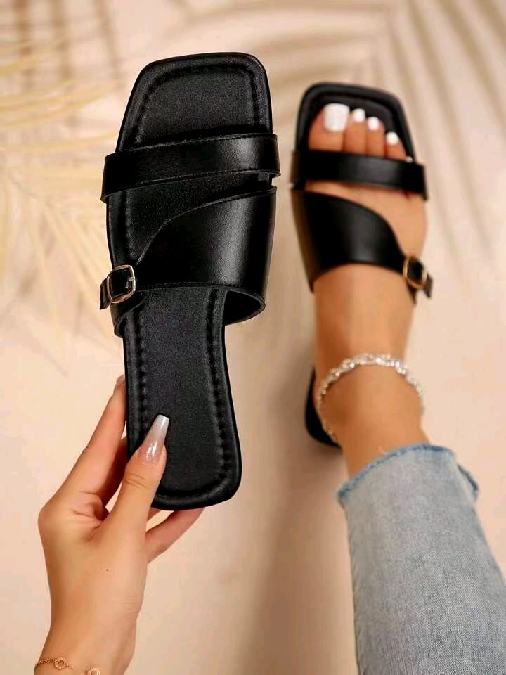 alkhairshoes001's tweet photo. Step into style with Alkhair quality handmade shoes! Unique, one-of-a-kind designs at affordable prices. We accept @Send for easy payments. DM us to order your perfect pair #HandmadeShoes #AffordableFashion #SendPayment
@Send
@sendafrica https://t.co/M9iZ6xJB2q
