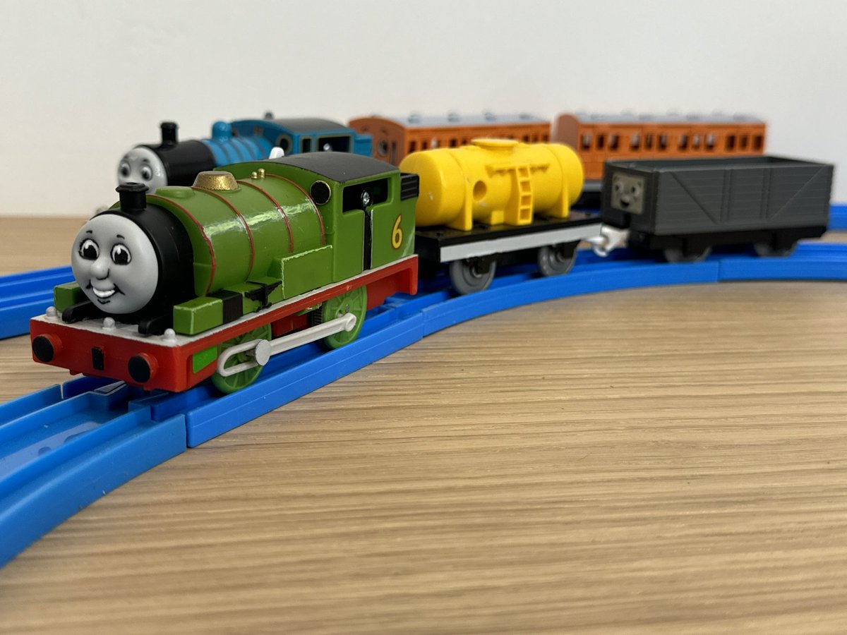TrainMania19's tweet photo. They put a second item in the package what??????? 

Nobody told me they made an 80th Percy? https://t.co/GpOGMoaZfy