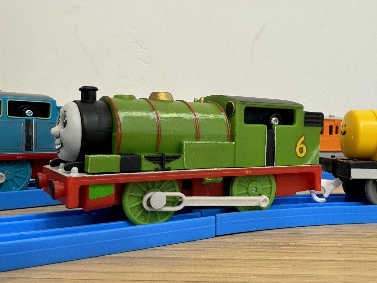 TrainMania19's tweet photo. They put a second item in the package what??????? 

Nobody told me they made an 80th Percy? https://t.co/GpOGMoaZfy