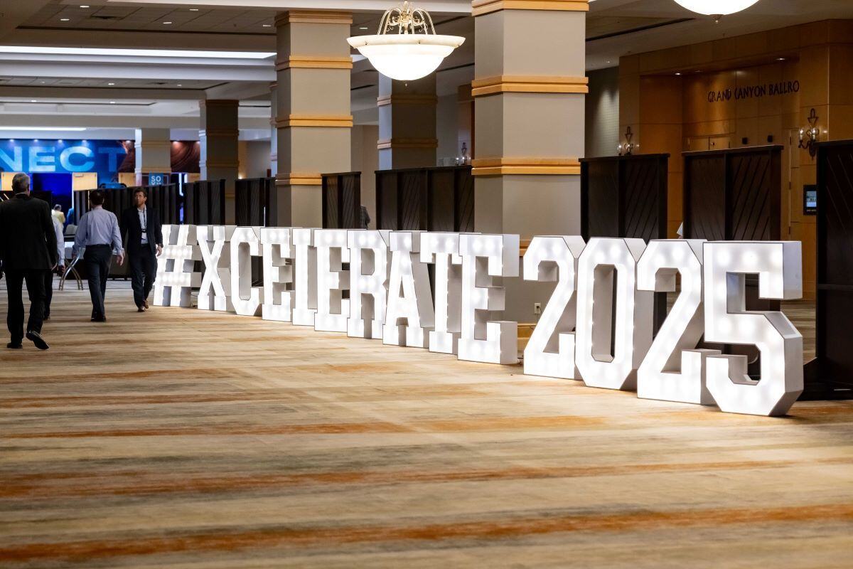 EnergyExemplar's tweet photo. 💥What an amazing Day 1 at #Xcelerate2025 in Phoenix!
🔹Keynotes from Energy Exemplar &amp; Special Guests
🔹Expert Panel with @KPMG, @USEnergyAssn @NERC, @APS 
🔹21 speakers outstanding external speakers
🔹VIP night at the Diamondbacks game! 

Stay tuned for more updates from AMER! https://t.co/9V9IZtqOk1