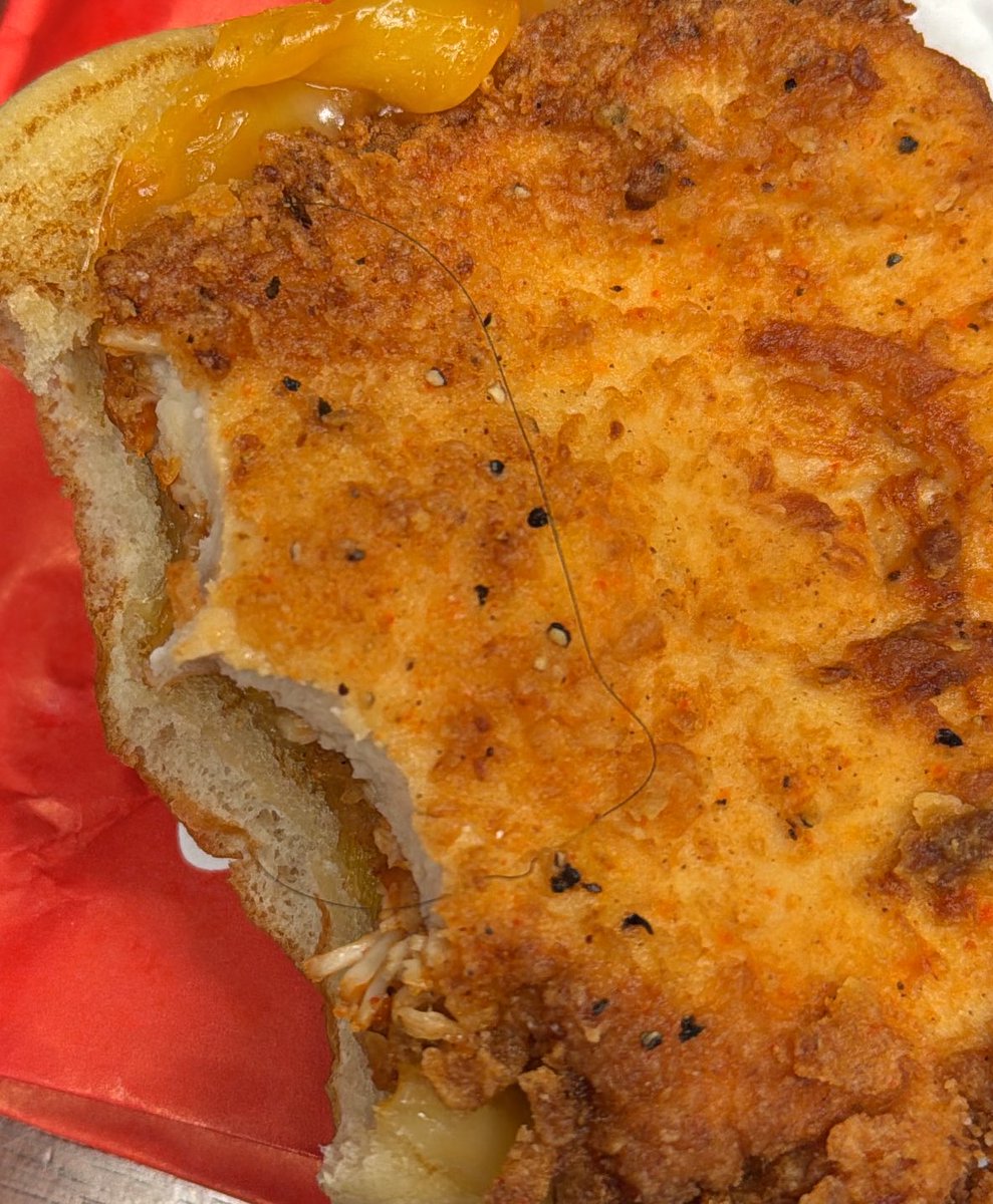 jayblacklv's tweet photo. Love it when I bite into a sandwich and find out I got more than I ordered. @ChickfilA https://t.co/ojRVDAG3yR