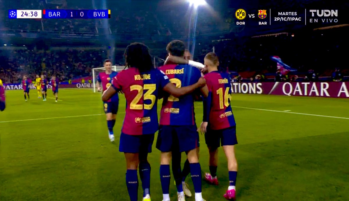 Jeesusfeelix_Ge's tweet photo. Gol gol gol del mejor central del mundo, Pau Cubarsí. 

Este si sale por su equipo 💪🏻 

(Al final si es gol de Raphinha me da igual, gol del mejor brasileño del mundo)

(Pero si anulan me la pela)

#ChampionsLeague 🔥 https://t.co/yirRmrPFFa