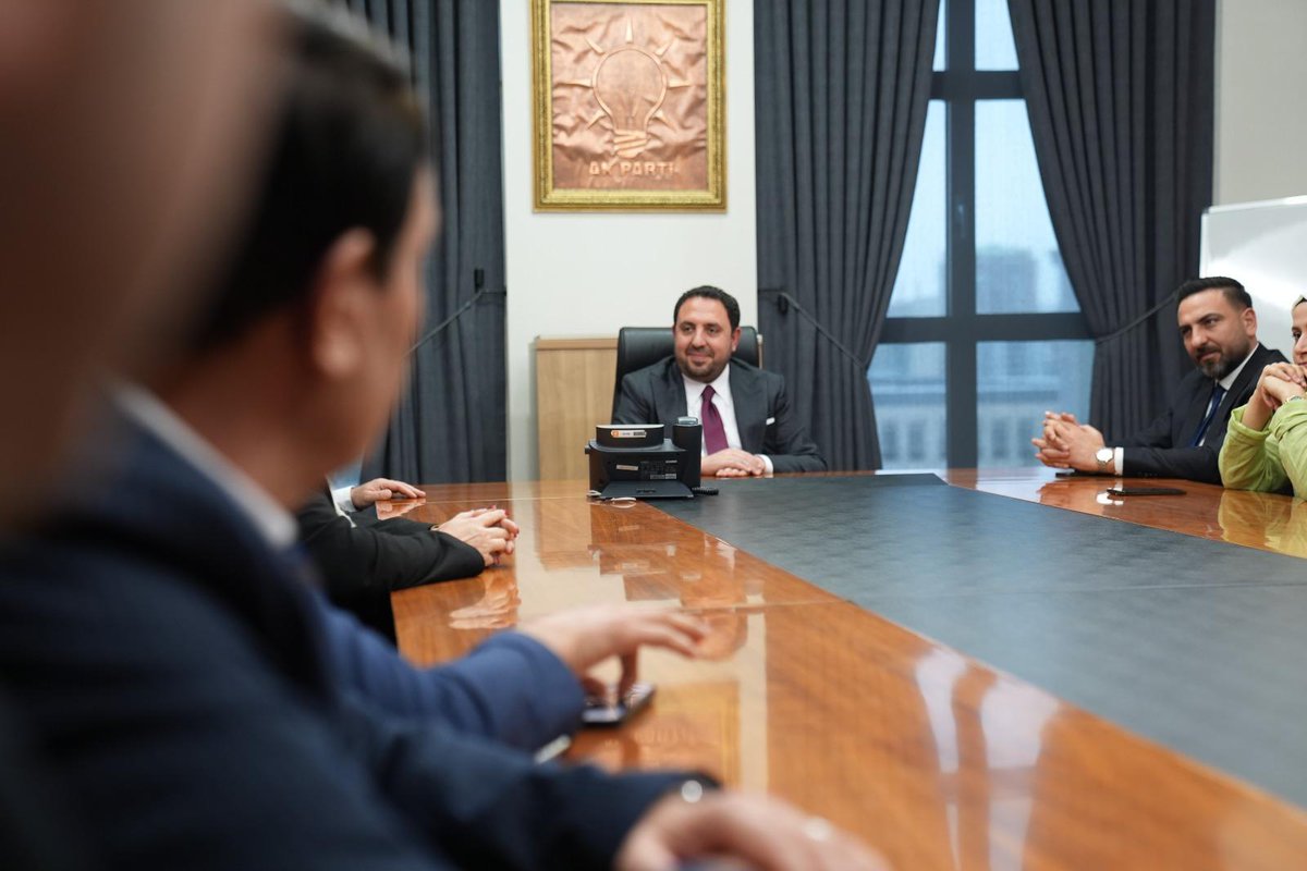 📍AK Parti Genel Merkez Sağlık Politikaları Başkanlığı

Genel Merkez Sağlık Politikaları Başkanımız Sayın Halit Yerebakan Ve Yardımcısı Hemşerimiz Sayın Mehmet Can’ı ziyaret ettik. Kıymetli vakitlerini ayırarak bizleri kabul eden Sayın Başkanlarımıza misafirperverliği ve samimi