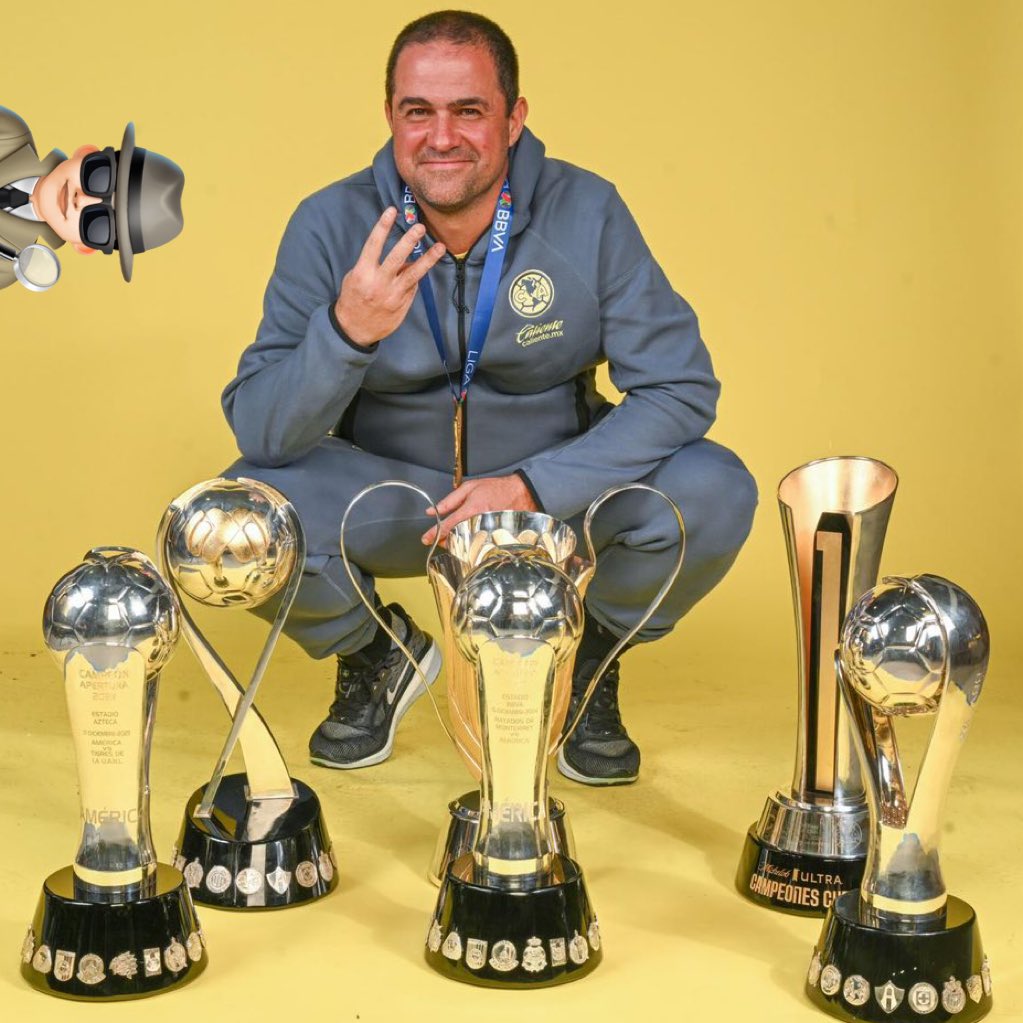 franco_record's tweet photo. Cualquier DT que sea campeón de CONCA cambiaría ese título por poder hacerse esta foto…

Antis, no se humillen… https://t.co/7AE12aARyY