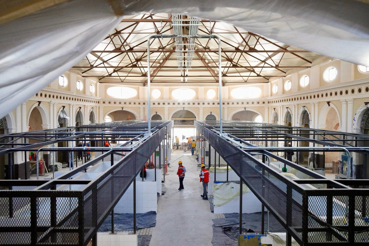 AlfonsoDurazo's tweet photo. Me da mucho gusto ver cómo va quedando la rehabilitación del Mercado Municipal No. 1 en Hermosillo.

Después de 100 años en el abandono, hoy estamos recuperando su valor como un punto de encuentro para todas y todos los sonorenses. https://t.co/V4FOWrrrYz