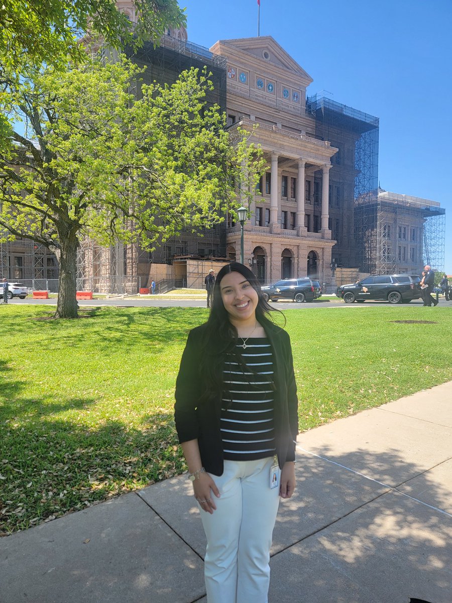 Had a chance to speak with the pride of <a href="/gonzales_isd/">Gonzales ISD</a> Brianna Torres serving in the office of <a href="/RyanGuillen/">Rep. Ryan Guillen</a> #txlege She's a great talent! <a href="/TEPSAtalk/">TEPSA</a> ##WeLeadTX