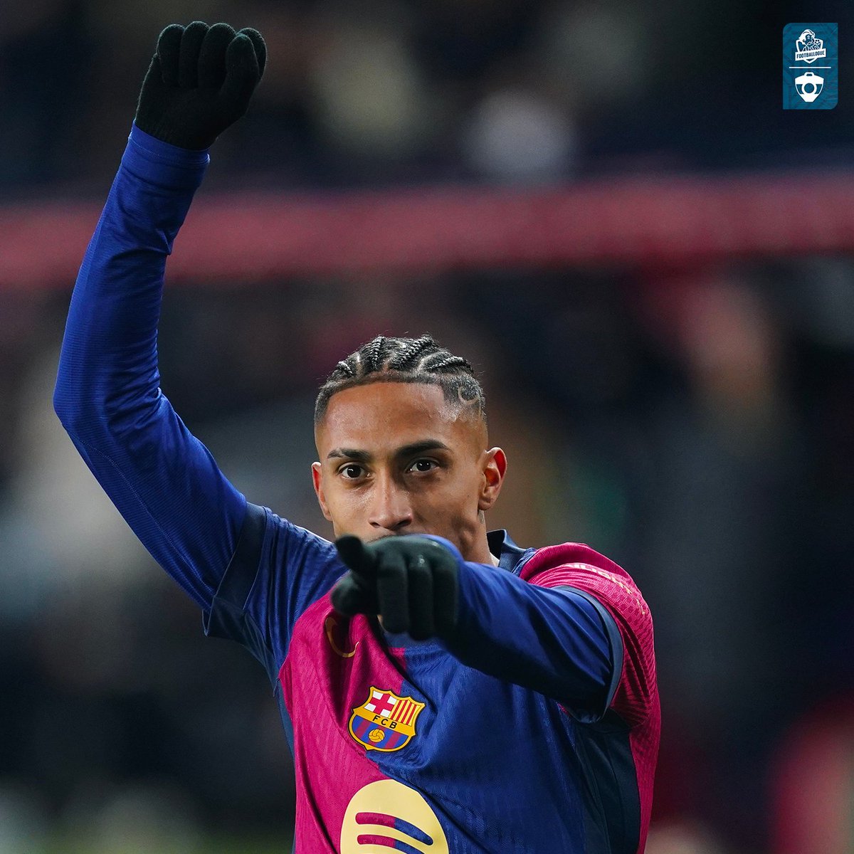 Footballogue's tweet photo. La campagne de LDC de Raphinha est juste 𝗗𝗜𝗡𝗚𝗨𝗘 !!! 🤯💙❤️

❌ vs AS Monaco
⚽️🎯 vs BSC Young Boys
⚽️⚽️⚽️ vs Bayern Munich
⚽️🎯 Étoile Rouge
❌ vs Stade Brestois
⚽️ vs Dortmund
⚽️⚽️ vs Benfica
🎯🎯 vs Atalanta
⚽️ vs Benfica
⚽️⚽️🎯 vs Benfica
⏳⚽️ vs Dortmund https://t.co/ZYUzZWV7og