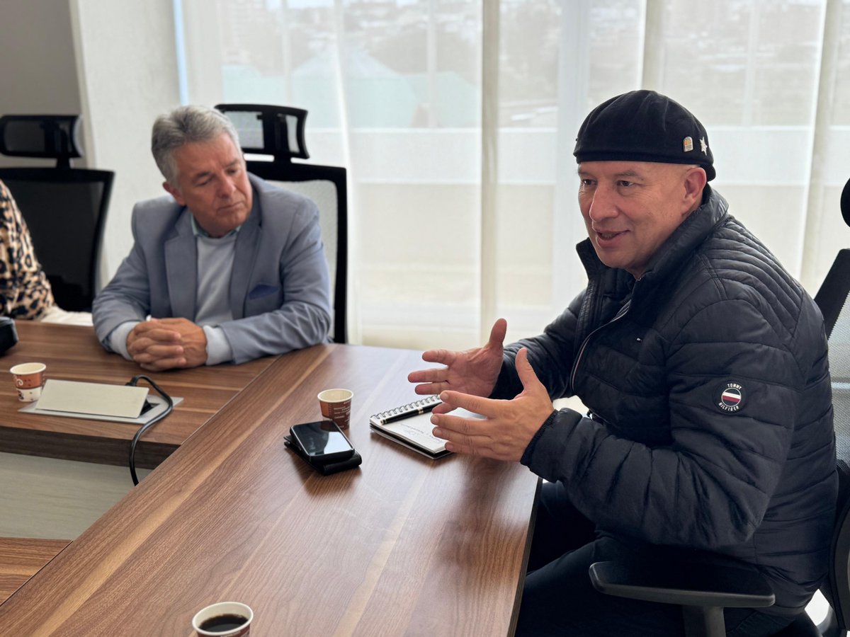 UPTCoficial's tweet image. 📌#UPTCInforma | Seguimos uniendo esfuerzos para llegar con nuestra educación de calidad a las regiones, nos reunimos con el alcalde de Alcaldía de #Pore, #Casanare, Jorge Garzón, con quien planteamos la posibilidad de firmar un convenio para la capacitación y formación💪🇨🇴

🧵👇