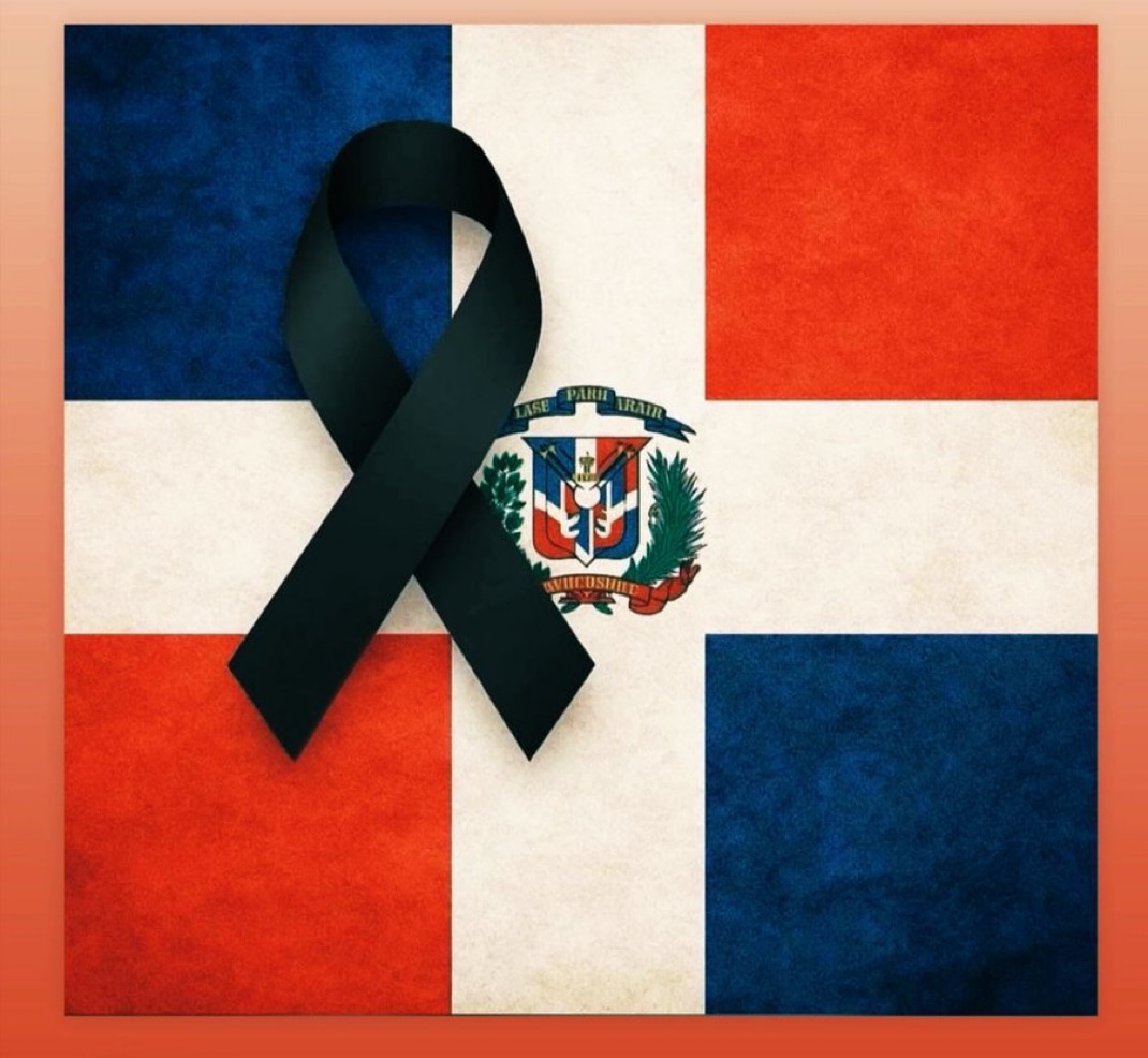 AROD's tweet photo. Qué tristeza siento en el alma, mi corazón está de luto. La trágica noticia del colapso del techo que ha cobrado tantas vidas es una verdadera tragedia que ha sacudido a mi país, la República Dominicana, y a todos los que la amamos.

Entre las víctimas, hay personas muy queridas que respetaba y a las que les tenía un gran cariño, como Octavio Dotel, Tony Blanco y Nelsy Cruz. Cada uno de ellos dejó una huella incomparable en la comunidad dominicana. 

A las familias de todas las víctimas, mis oraciones están con cada uno de ustedes. 🙏🏽
