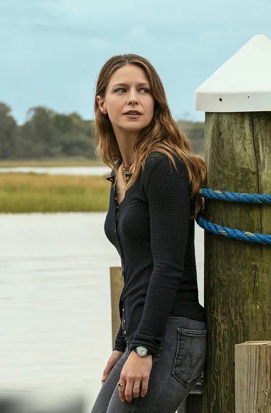 BamSmackPow's tweet photo. Supergirl stars Melissa Benoist and Katie McGrath in new stills from their respective new shows THE WATERFRONT and THE EX-WIFE. https://t.co/OFPJhMSkwB