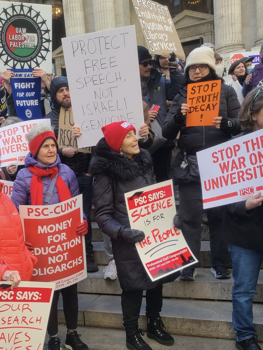 PSC_CUNY's tweet image. PSC members joined the “Kill the Cuts” rally on Tuesday, April 8th at the Public Library. It was part of a nation day of action led by @AAUP and was anchored locally by a broad coalition of academic labor unions, including @CPWUAW ✊🏽#KilltheCuts