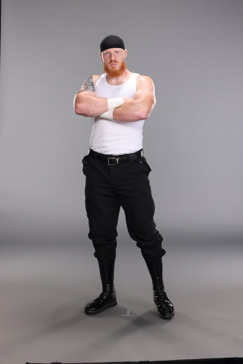 Drako Starx tweet media