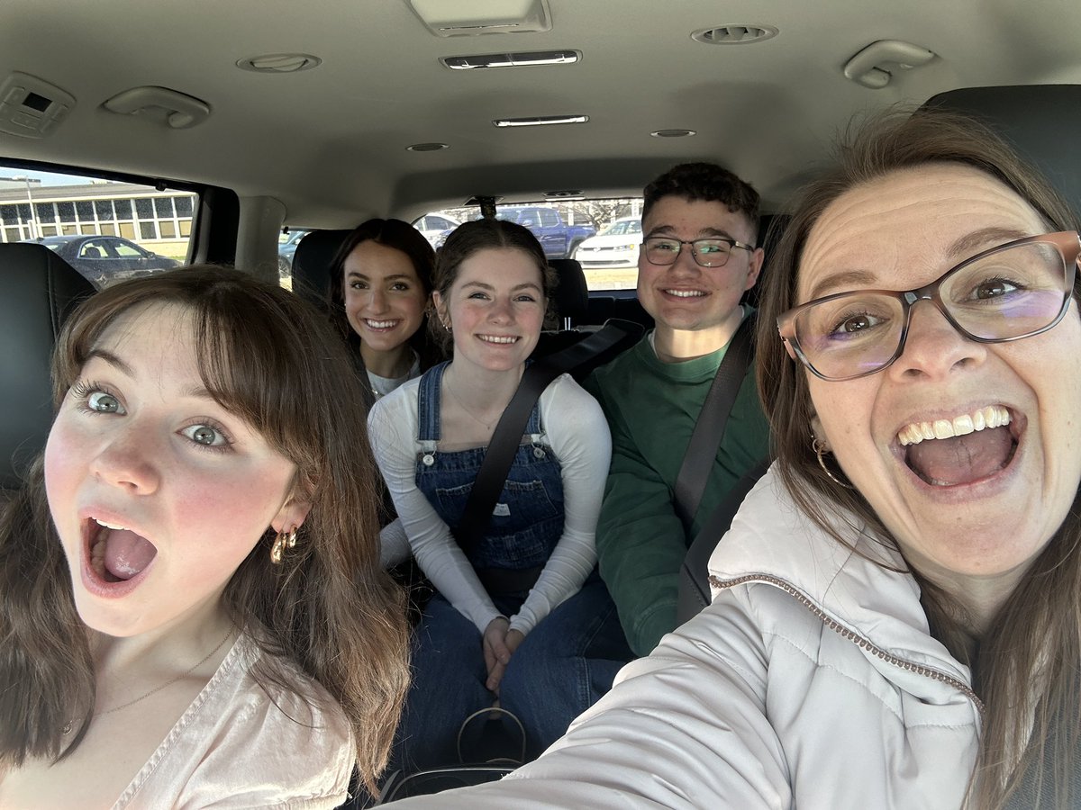 Kelly Rocchi tweet media