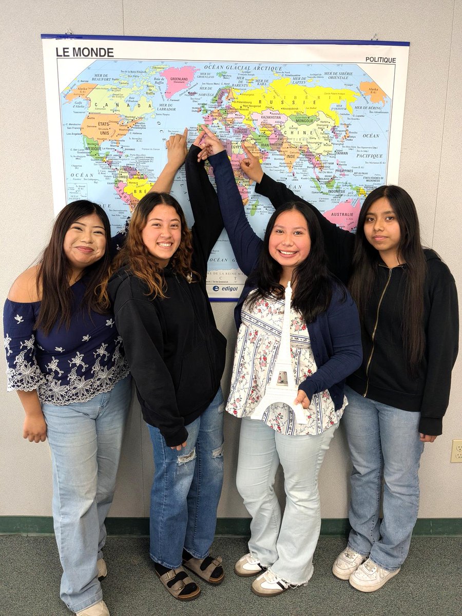 PVHS Students Awarded Scholarships for Educational Experience in France - Four Pioneer Valley High School French students have been awarded CIEE Global Navigator Scholarships through The Council on International Educational Exchange (CI... smjuhsd.org/sys/content/ne…