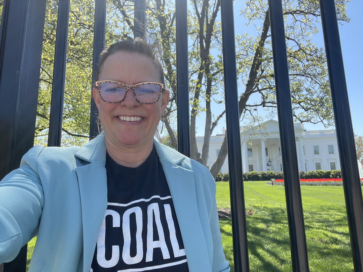 Emily Arthun tweet media