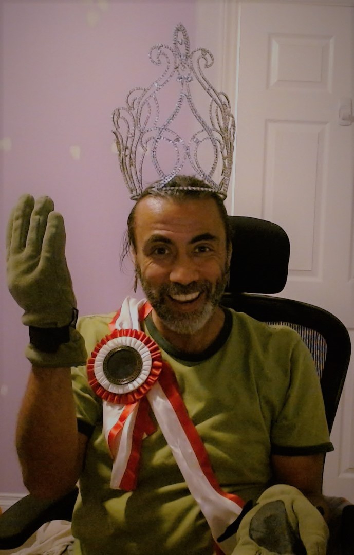TrueEager's tweet photo. Daaaah-links,
They're talking about moi...
Your Royale (with Cheeze) #qWeenBeaver.
I will indeed be joining Her Fierceness, Lady Laura of OShow this Friday.
P.S. Send money! π΅ https://t.co/QhiYUbrl2V