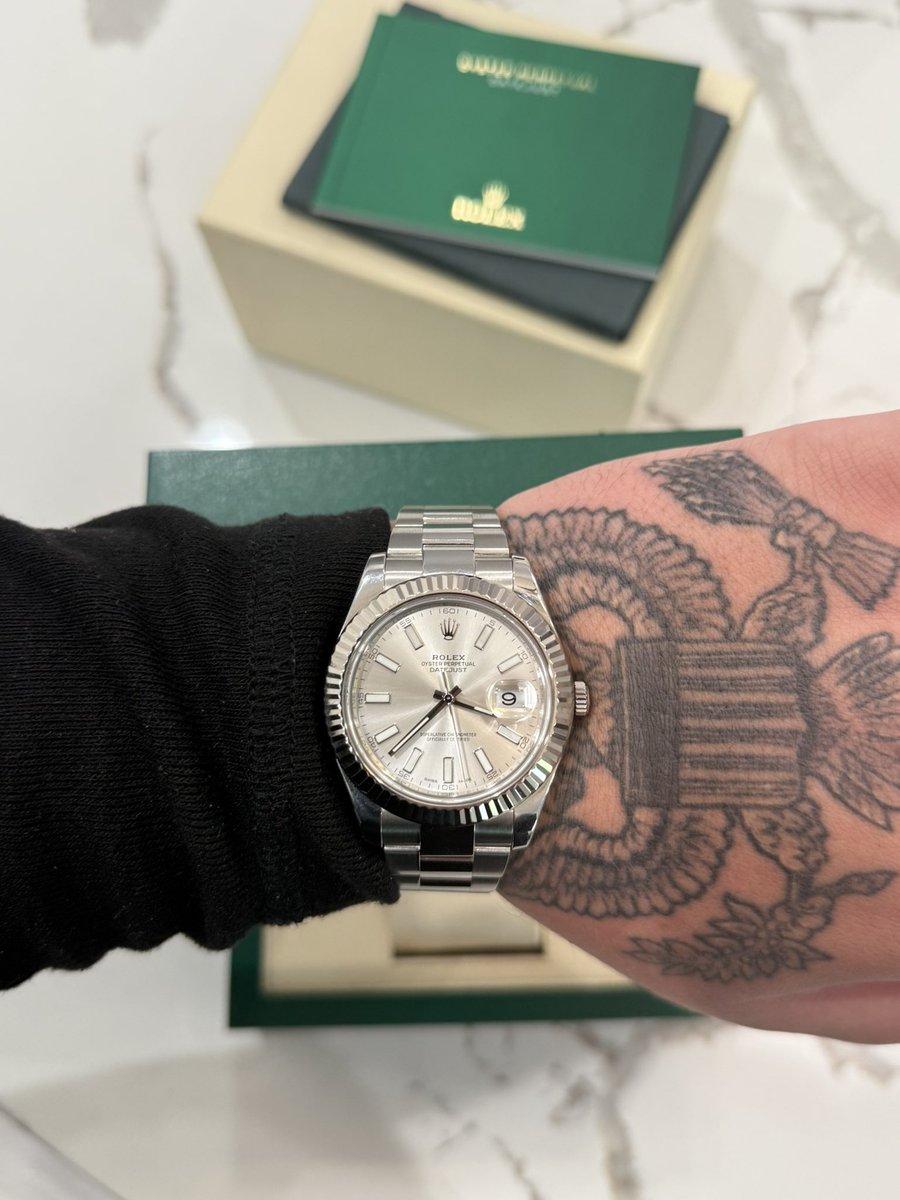 FeineCapital's tweet image. I don’t know anything about watches and used to hate them.
Today I bought my first Rolex to start my collection, what should i get next?