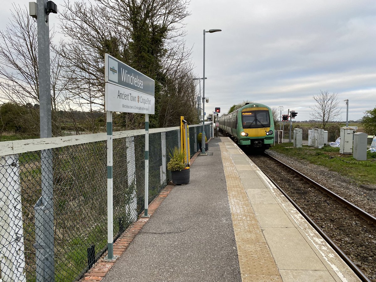 loypass_SCCar's tweet image. ✅ Doleham
✅ Three Oaks
✅ Winchelsea
@SouthernRailUK #class171 

Nothing like getting a rural peak-only one done - and just 15 mins between trains at that.
Whether you’re in the woods or on open marshland, the Marshlink route is a relaxing one to do.