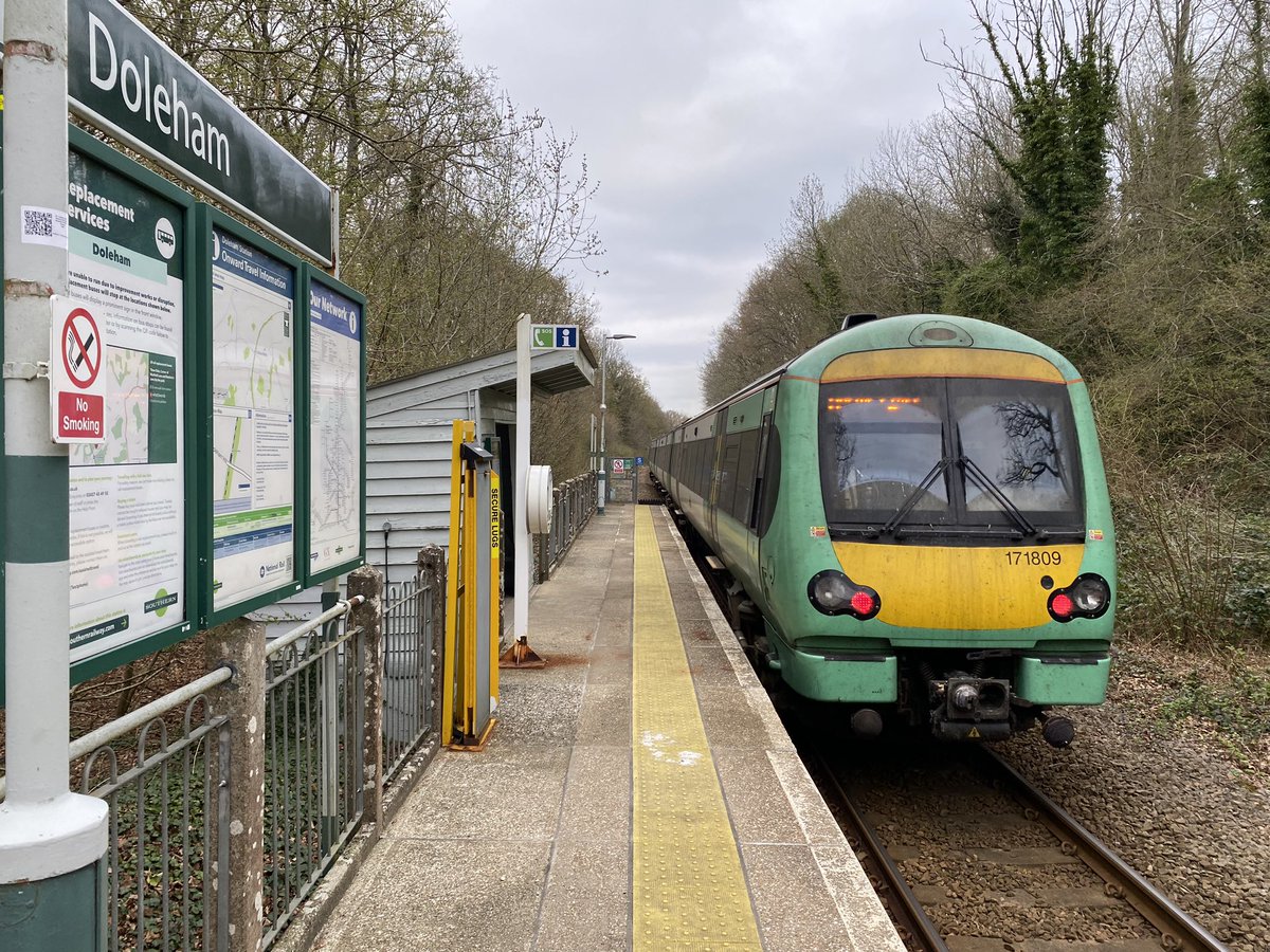 loypass_SCCar's tweet image. ✅ Doleham
✅ Three Oaks
✅ Winchelsea
@SouthernRailUK #class171 

Nothing like getting a rural peak-only one done - and just 15 mins between trains at that.
Whether you’re in the woods or on open marshland, the Marshlink route is a relaxing one to do.