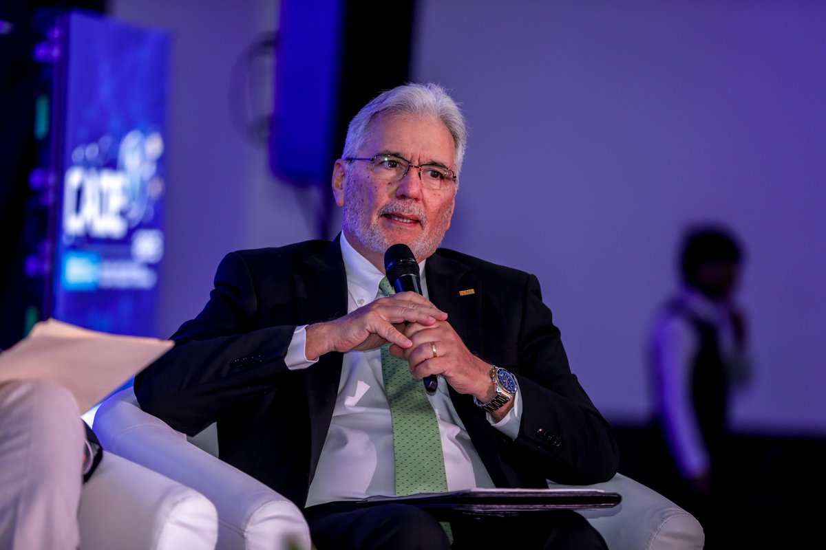 ⚖ En el tercer panel de #CADE2025, pusimos el foco en la necesidad de construir un marco regulatorio efectivo para la inteligencia artificial en Panamá.