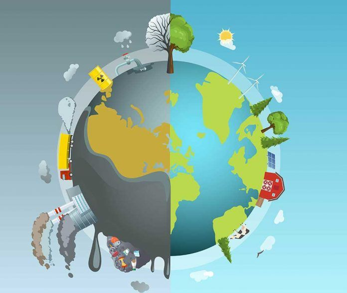 Lfmorenoec's tweet photo. 5️⃣ La transición hacia un modelo económico circular es compleja, sí. Pero es también urgente e inevitable. No hay futuro sostenible sin innovación, regulación, educación y colaboración. 🌎 Ecuador puede y debe ser líder en circularidad en América Latina. #FuturoCircular #TransiciónJusta