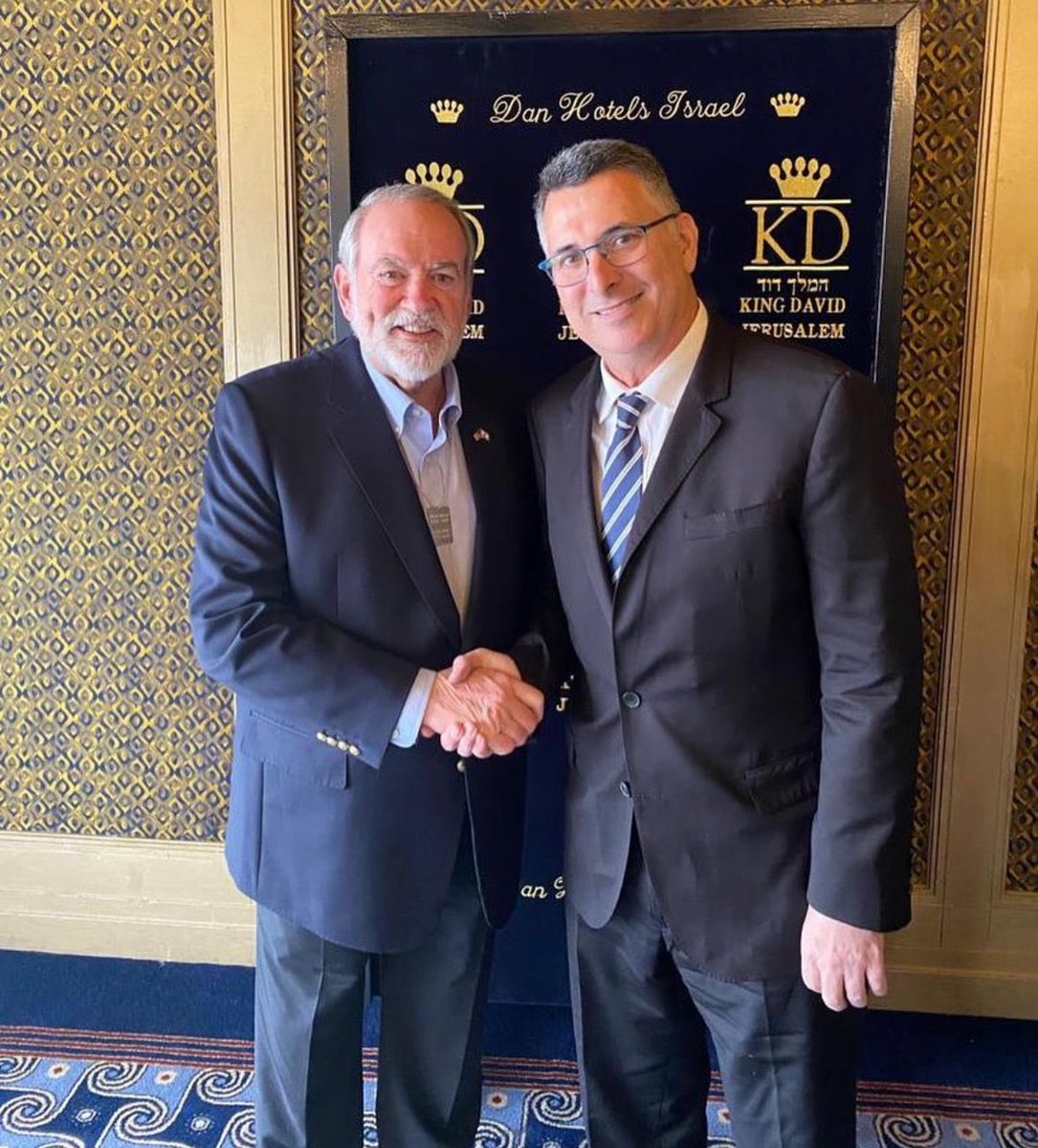 gidonsaar's tweet photo. Just spoke with @GovMikeHuckabee and congratulated him upon his confirmation as U.S. Ambassador to Israel. He is a true friend of the Jewish state and I look forward to working together to further strengthen the unbreakable bond between our nations! 🇮🇱🇺🇸 https://t.co/HOKAn8plVw