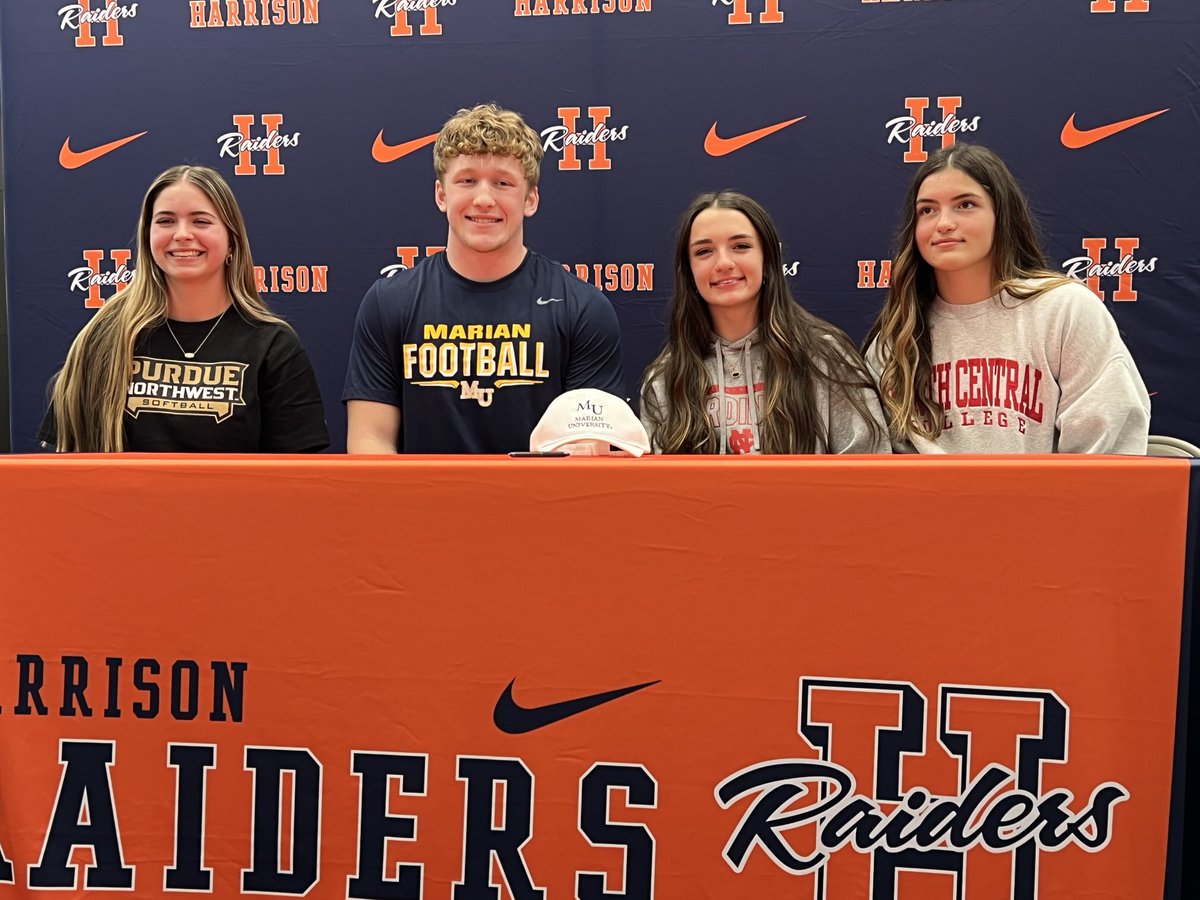 RaiderUpdates's tweet photo. 4 Raiders set to play at the next level- Hannah Voll, Jackson Mills, Kaylie Conklin and Kenzie Conklin.  Great athletes, outstanding leaders and high quality individuals! Congratulations 🧡💙 https://t.co/vVv81lui6S