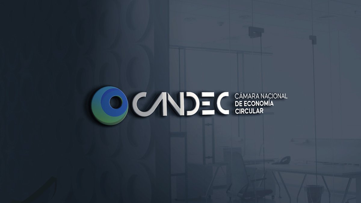 Lfmorenoec's tweet photo. En la @camaracircular  seguimos trabajando para acompañar a las empresas, instituciones y ciudadanos en esta transformación.
La #EconomíaCircular no es una opción, es el nuevo estándar para hacer negocios cuidando el planeta.
¡Súmate!
#CANDEC #CamaraCircular