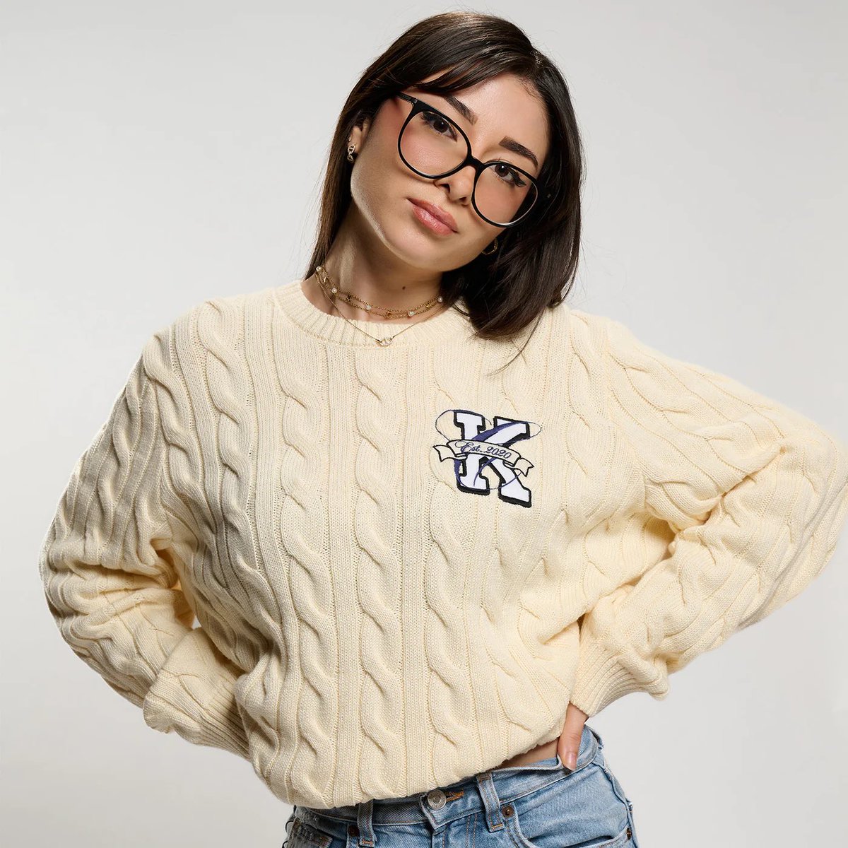 Helydia TV tweet media