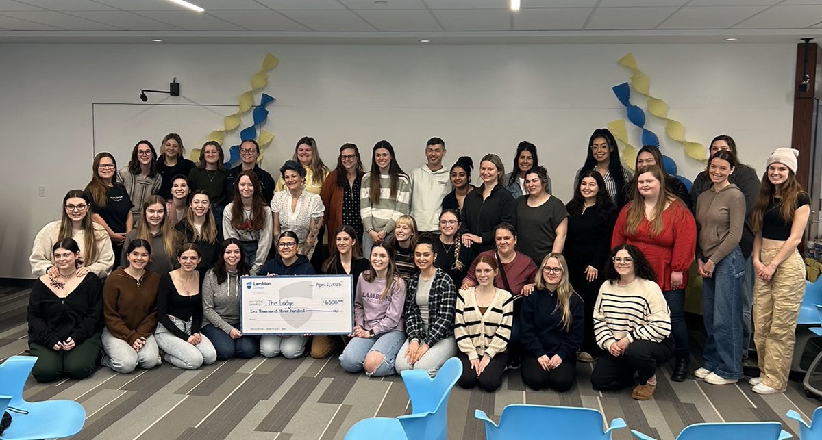 Very proud of <a href="/LambtonCollege/">lambtoncollege</a>'s Social Service Worker students who raised more than $6,000 for The Inn of the Good Shepherd Lodge in their Community Organization course. I can't wait to see the community impact these students have after they graduate. #LCPride #TheLambtonWay