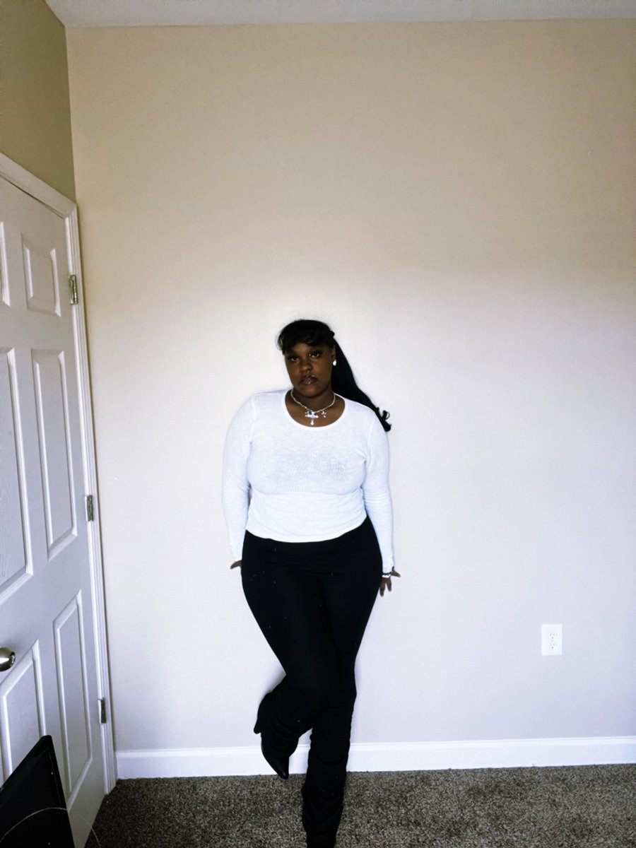 Teeaja16's tweet image. 🖤