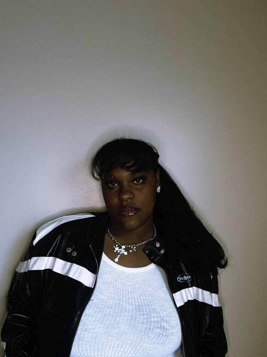 Teeaja16's tweet image. 🖤