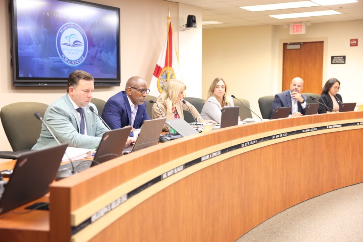 SuptDotres's tweet image. I really appreciate Ms. Charisma Montfort, Chief Procurement Officer of @MDCPS, for her fantastic leadership and commitment to excellence in our operations at today’s committee meeting. Her strategic ideas are boosting efficiency and transparency. Her impact is greatly…